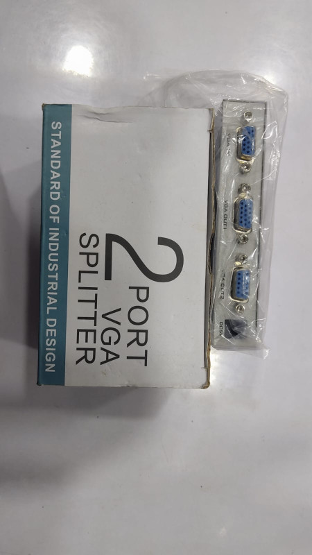 2 PORT VGA SPLITTER