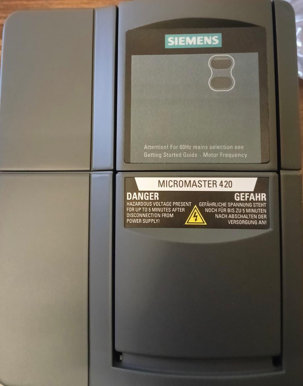 6SE6420-2UD24-0BA1 Siemens MICROMASTER 420 ( Frequency Convertor  4KW )